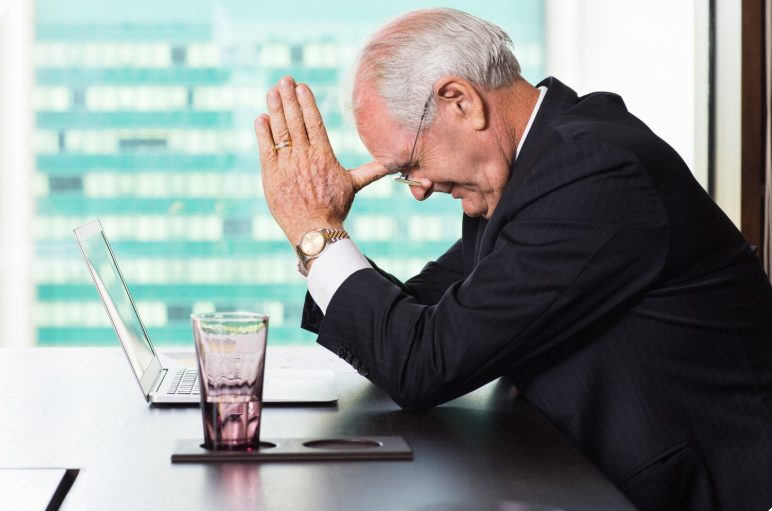 Lauth Investigations International | Senior Fraud Tactics That Create Panic And How To Stop The Pressure
